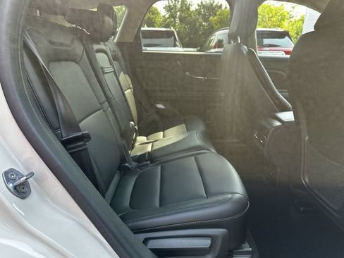 Certified 2024 Lincoln Corsair AWD w/ Equipment Group 101A image 37