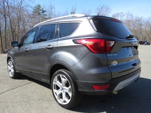 Used 2019 Ford Escape Titanium image 7