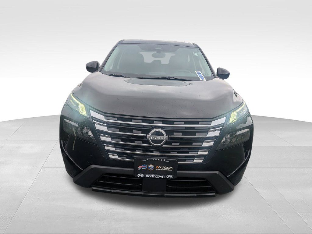 Used 2026 Nissan Rogue SV AWD/4WD image 6
