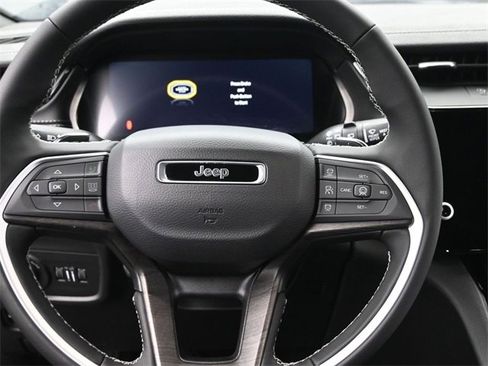 New 2026 Jeep Grand Cherokee Limited image 28