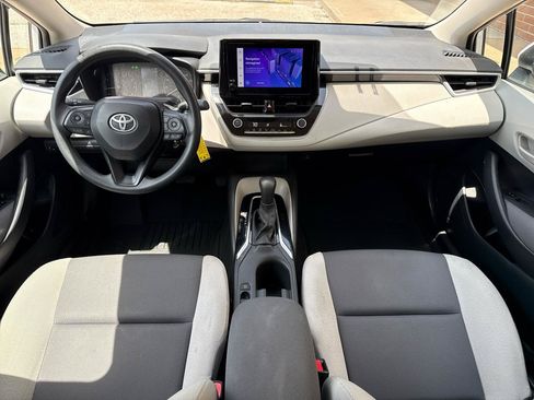 Used 2024 Toyota Corolla LE FWD image 6