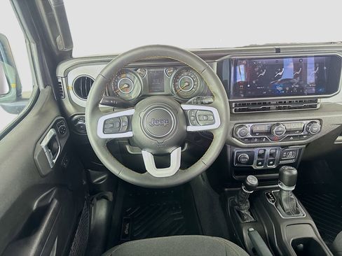 Used 2024 Jeep Wrangler Sport AWD/4WD image 20