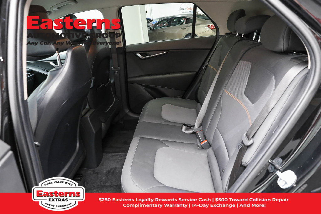 Used 2025 Kia Niro LX FWD image 21