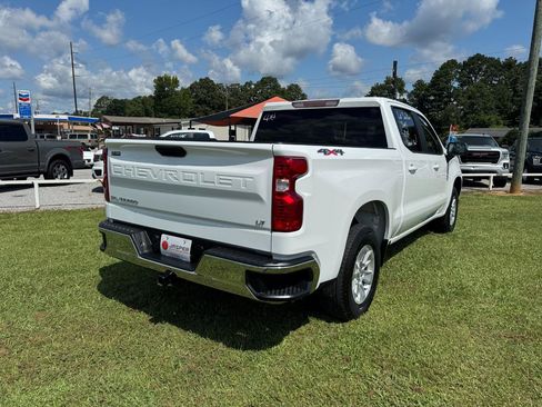 Used 2020 Chevrolet Silverado 1500 LT w/ Remote Start Package AWD/4WD image 3