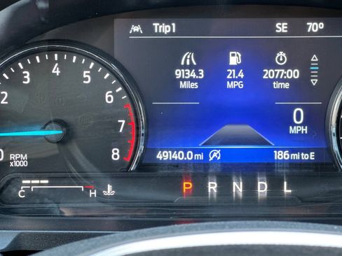 Certified 2021 Ford Explorer XLT RWD image 27