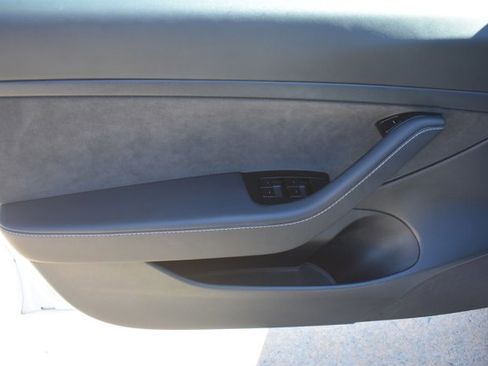 Used 2020 Tesla Model 3 image 10