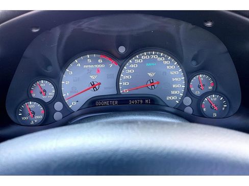 Used 2000 Chevrolet Corvette Convertible w/ Memory Pkg RWD image 24