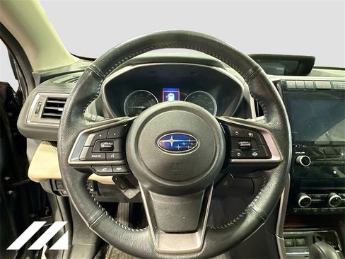 Certified 2022 Subaru Ascent Limited w/ Technology Package image 11