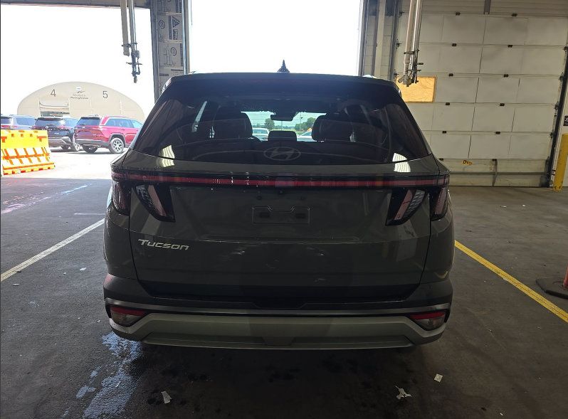 Used 2025 Hyundai Tucson SEL FWD image 5