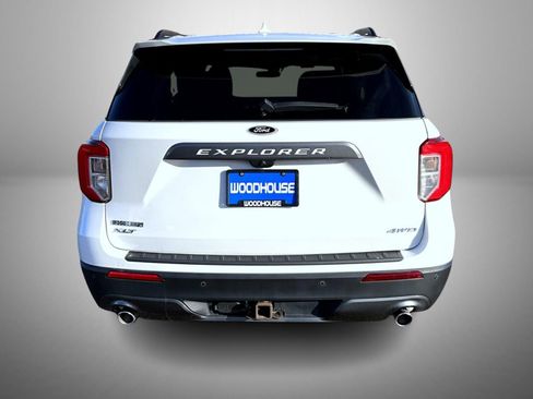 Used 2023 Ford Explorer XLT w/ Equipment Group 202A image 6