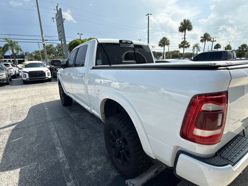 Used 2019 RAM 2500 Laramie AWD/4WD image 6