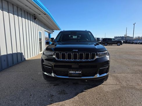 Used 2022 Jeep Grand Cherokee L Limited image 7