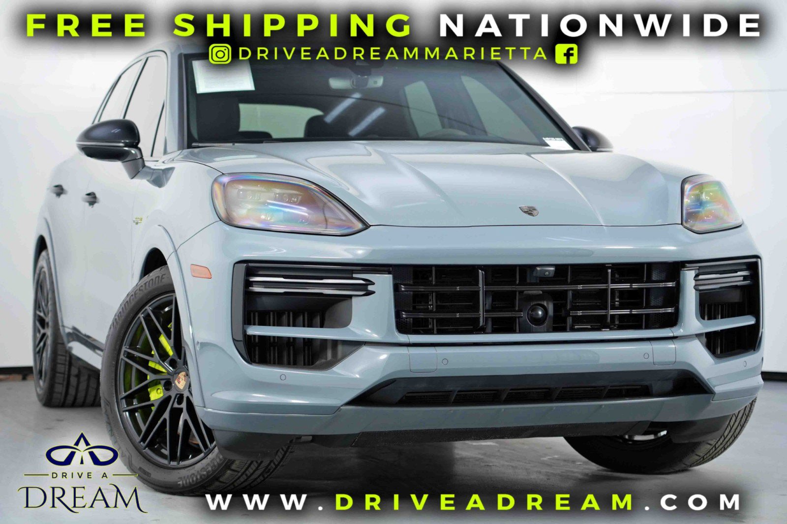 Used 2024 Porsche Cayenne Turbo AWD/4WD image 2
