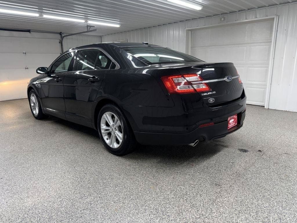 Used 2014 Ford Taurus SEL w/ Equipment Group 201A FWD image 4