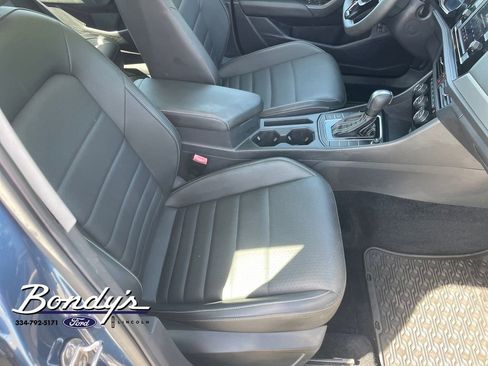 Used 2021 Volkswagen Jetta SE FWD image 18