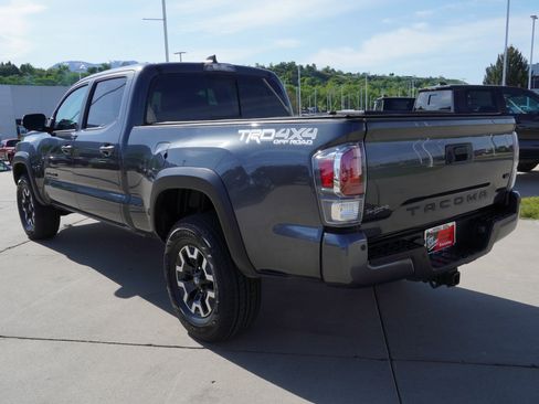 Certified 2023 Toyota Tacoma TRD Off-Road w/ Technology Package AWD/4WD image 6