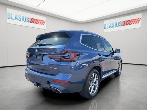 Used 2023 BMW X3 xDrive30i w/ Premium Package w/ZPA AWD/4WD image 3