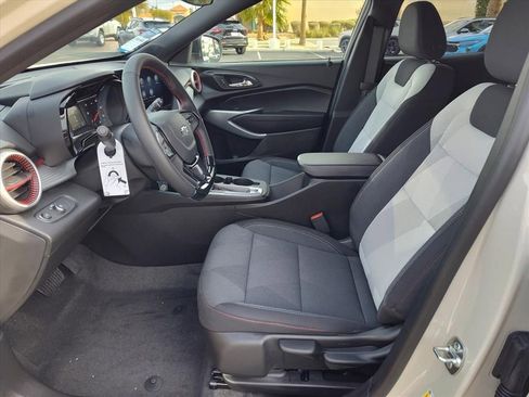 New 2026 Chevrolet Trax RS image 6