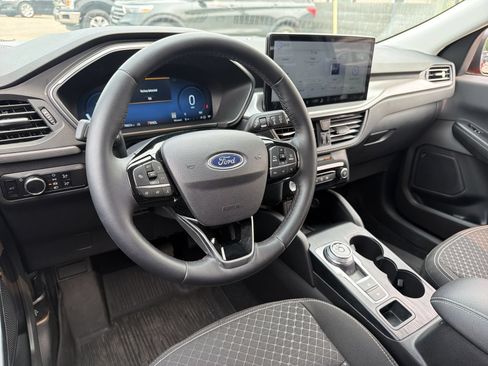 Used 2023 Ford Escape Active w/ Tech Pack #2 AWD/4WD image 16