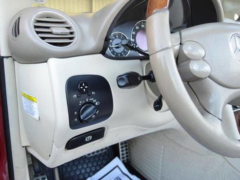 Used 2008 Mercedes-Benz CLK 350 Cabriolet image 31