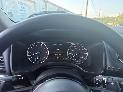 Used 2023 Nissan Rogue SV AWD/4WD image 18
