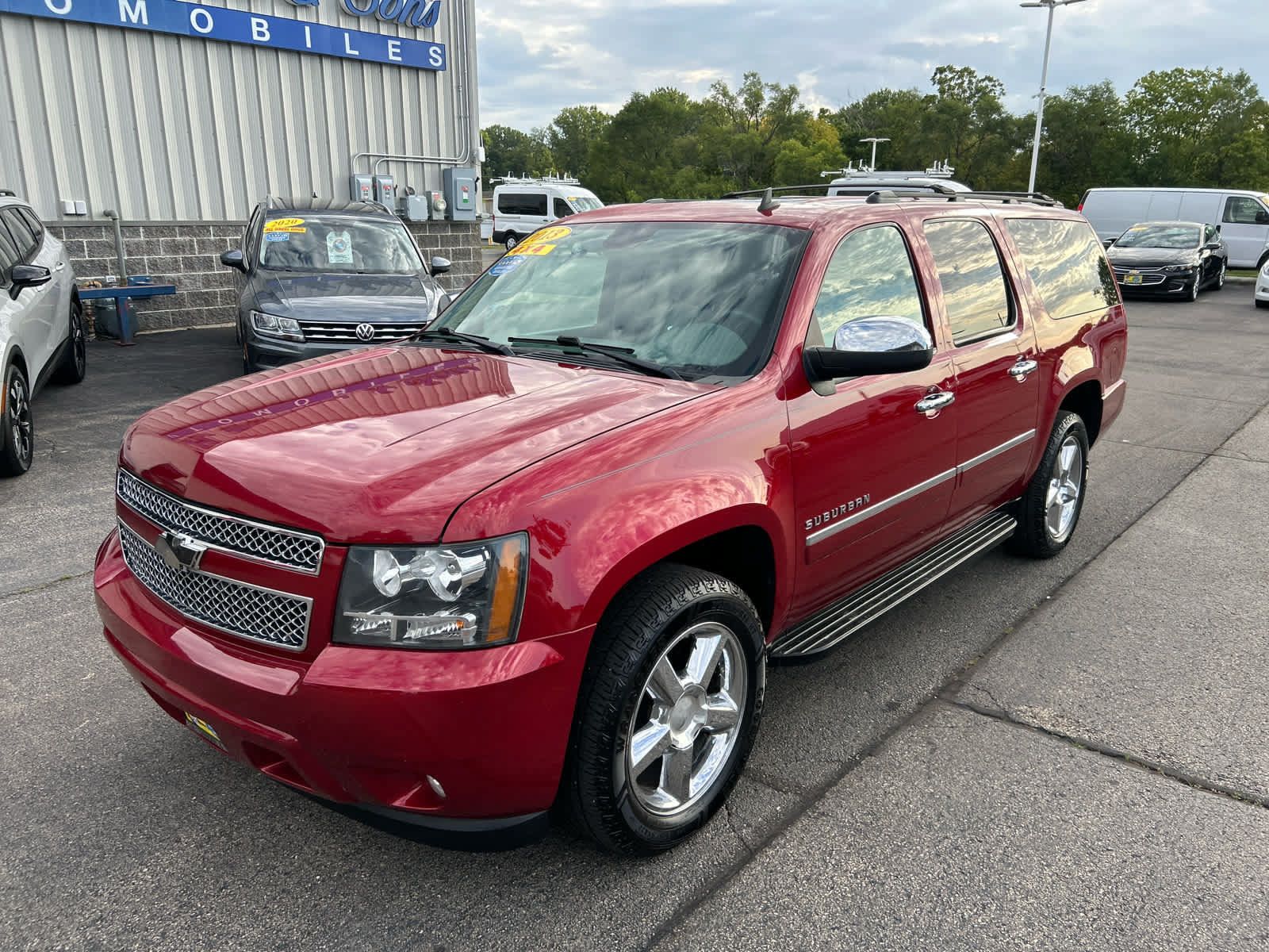 Used 2013 Chevrolet Suburban LTZ AWD/4WD image 9
