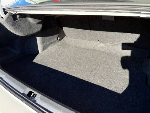 Used 2018 Subaru Impreza 2.0i Limited image 18