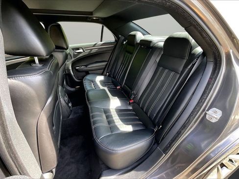 Used 2014 Chrysler 300 S RWD image 23