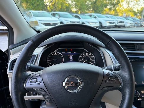 Used 2022 Nissan Murano SV image 21