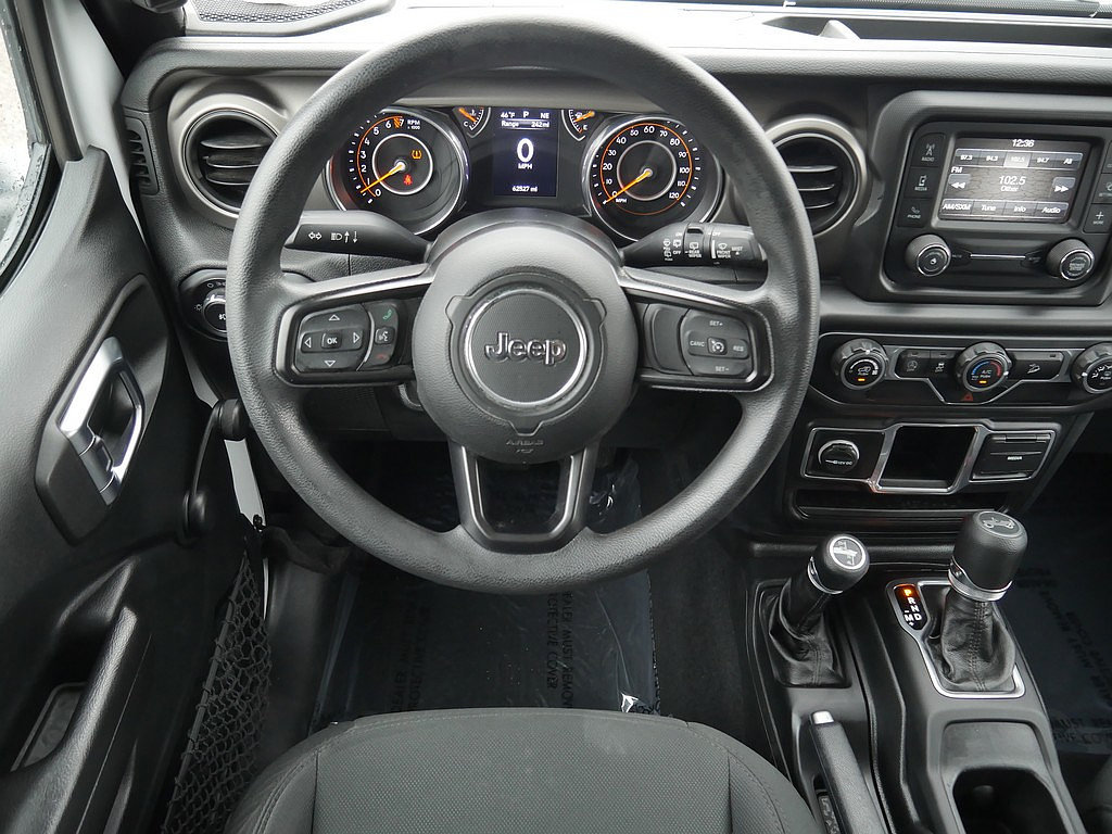 Used 2018 Jeep Wrangler Unlimited Sport AWD/4WD image 16