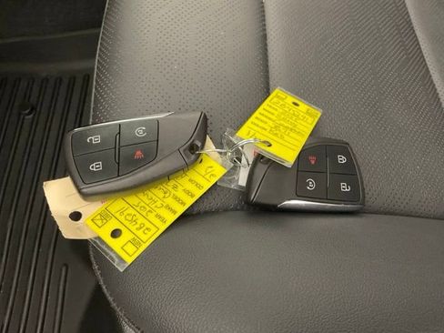 Used 2025 Chevrolet Colorado Z71 w/ Technology Package image 52