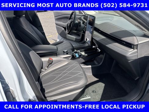 Certified 2024 Ford Mustang Mach-E Select w/ Comfort Package Lite image 19