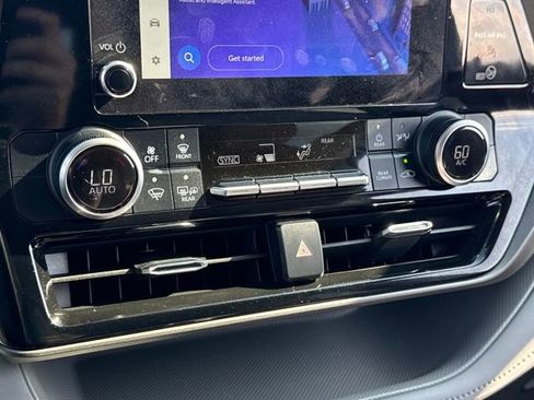 Used 2023 Toyota Highlander LE image 31