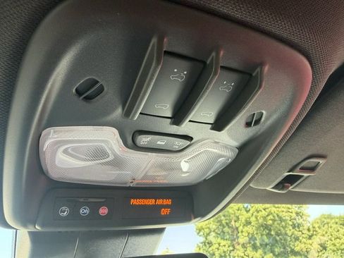 Used 2026 GMC Canyon AT4 w/ Technology Plus Package AWD/4WD image 14