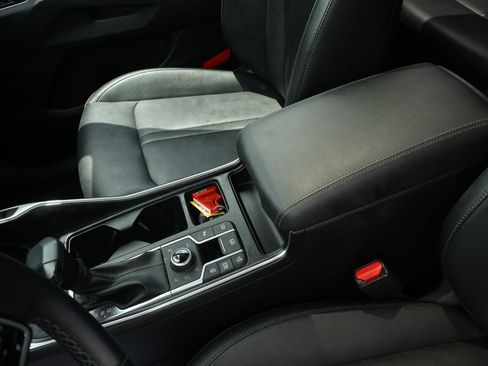 Used 2024 Kia Sorento S w/ Panoramic Sunroof Package AWD/4WD image 25