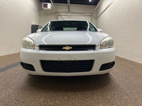 Used 2011 Chevrolet Impala LT image 6