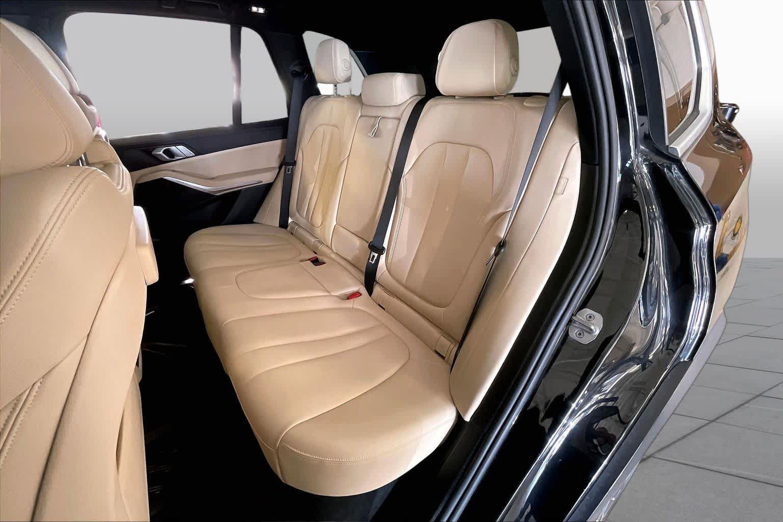 Used 2021 BMW X5 sDrive40i w/ Premium Package 2 RWD image 19