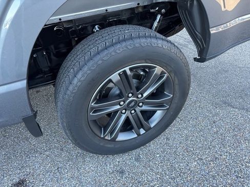 Used 2022 Ford F150 XLT w/ Equipment Group 302A High image 5