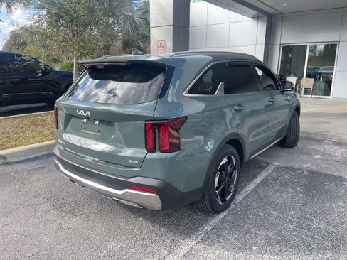 Used 2025 Kia Sorento SX Prestige image 2