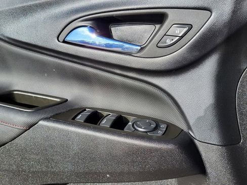 Used 2023 Chevrolet Equinox RS w/ RS Leather Package image 16