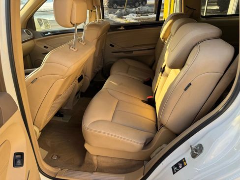 Used 2012 Mercedes-Benz GL 450 4MATIC image 19