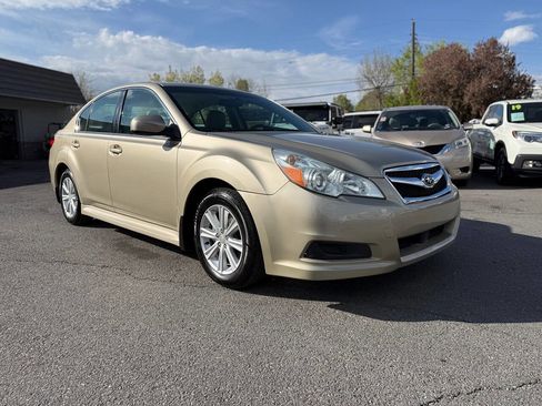 Used 2010 Subaru Legacy 2.5i Premium image 62