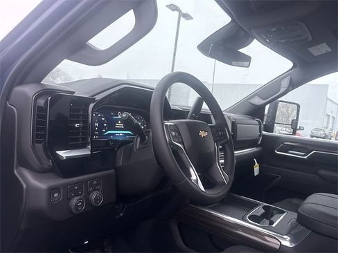 New 2026 Chevrolet Silverado 2500 LT image 10