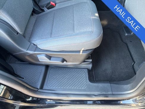 Used 2025 Ford Explorer Active AWD/4WD image 46