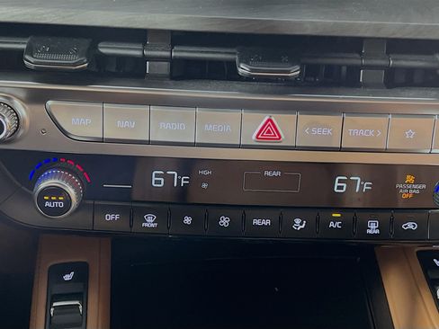 Used 2025 Kia Telluride EX X-Line image 26