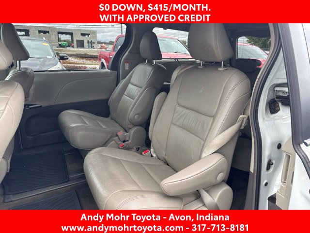 Used 2018 Toyota Sienna XLE w/ XLE Navigation Package FWD image 10