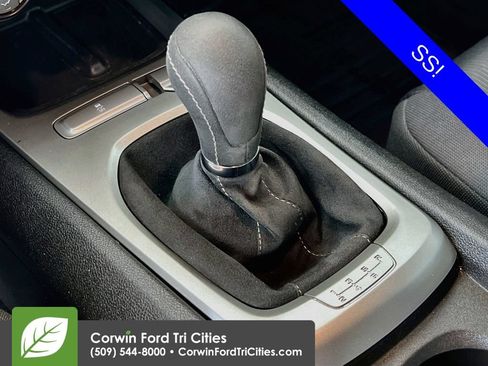 Used 2013 Chevrolet Camaro SS w/ SS Performance Package RWD image 10