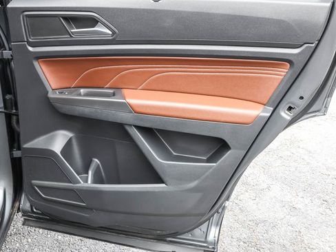 Used 2022 Volkswagen Atlas SE image 31