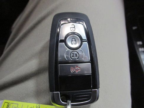 New 2024 Ford Bronco Outer Banks AWD/4WD image 38