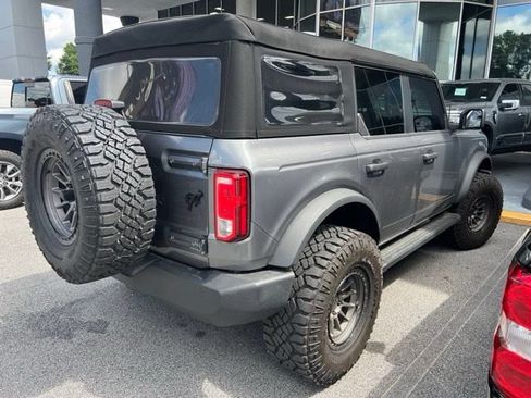 Used 2025 Ford Bronco 4-Door AWD/4WD image 4